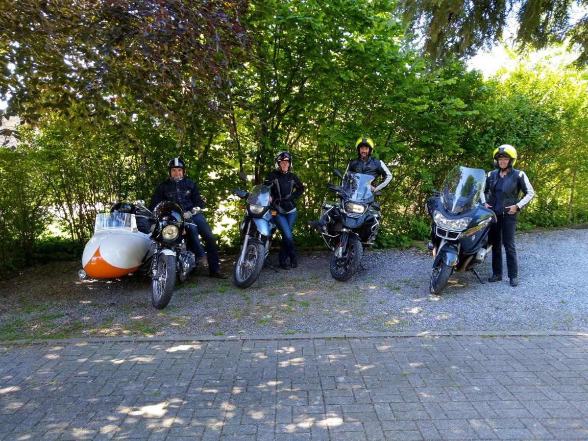 B&B Des4Seigneurs Gedinne Exteriör bild